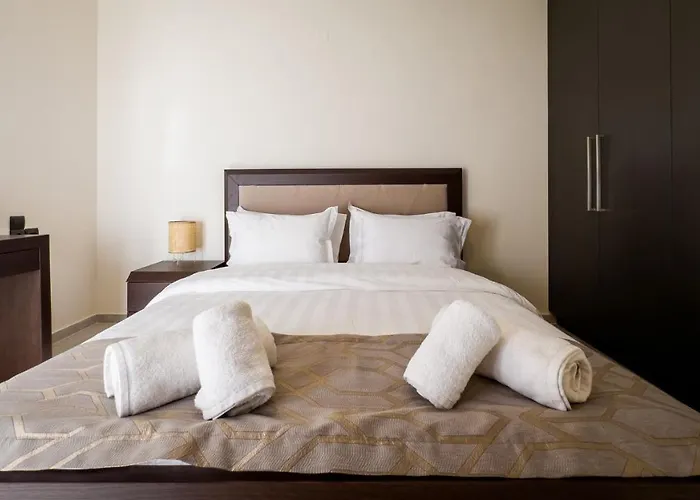 Meteora Skyline By Meteora Residencies * Kalambaka