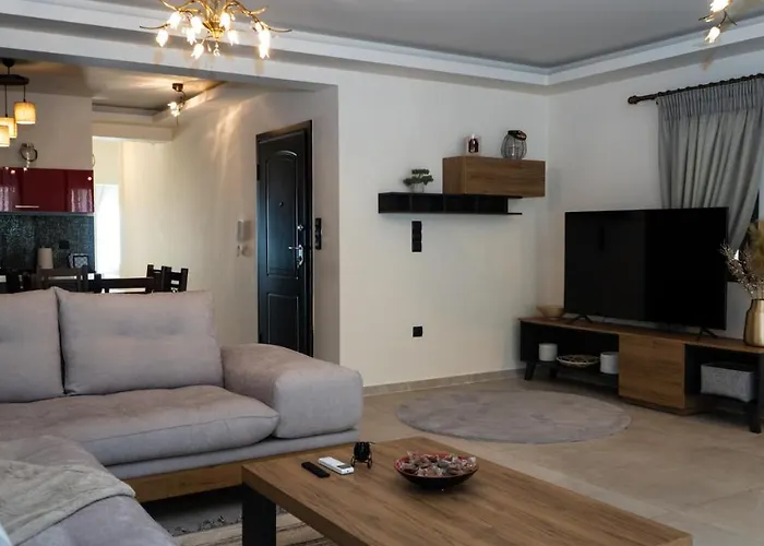 Meteora Skyline By Meteora Residencies * Kalambaka